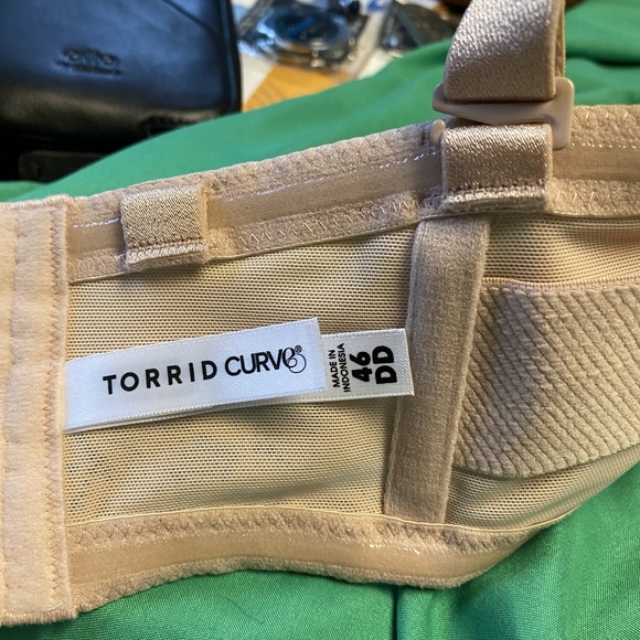 Torrid Curve Push-up Strapless Bra - Picture 7 of 9